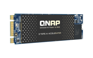 QNAP představuje akcelerátory Edge AI QAI-M100 a QAI-U100